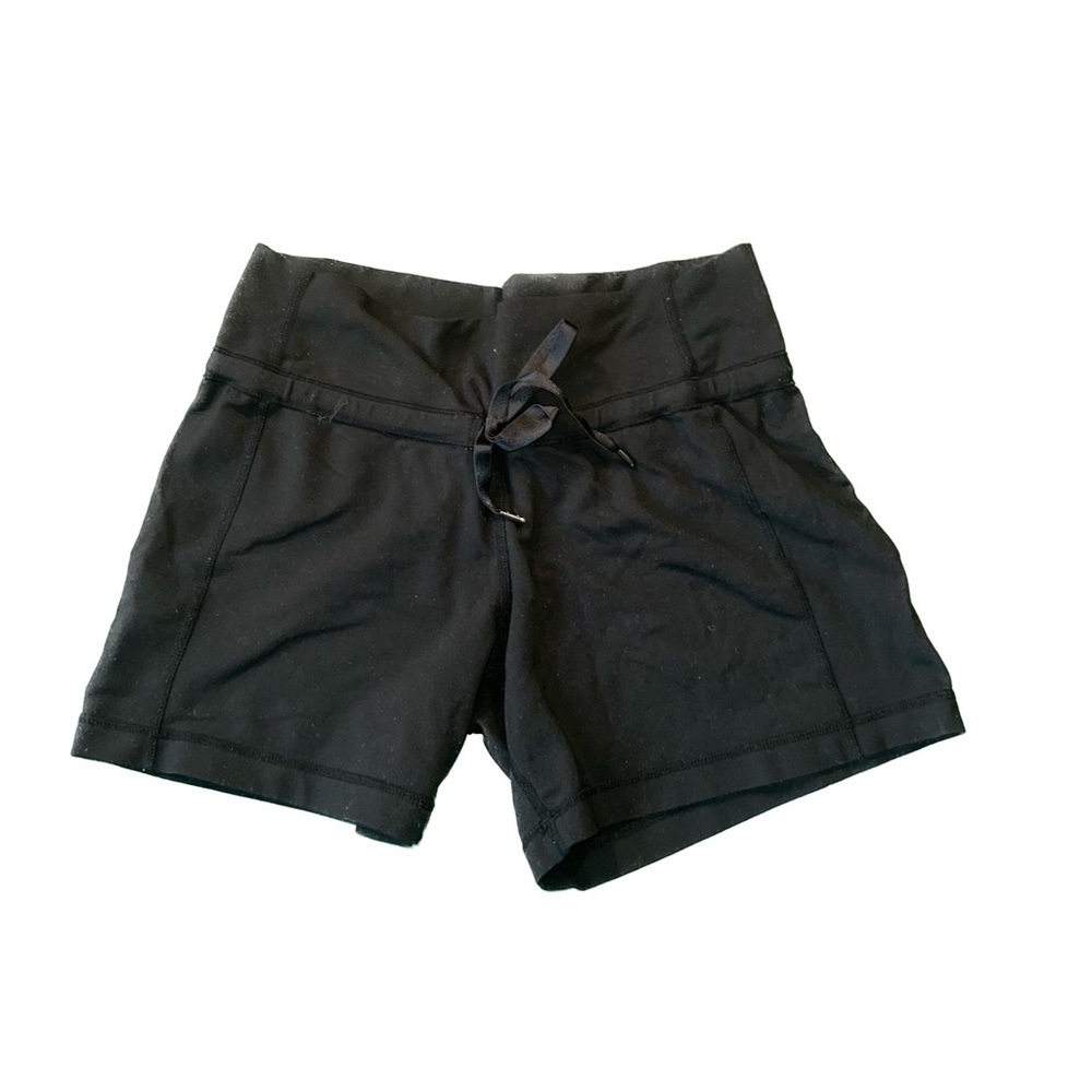 lulu shorts, size 4